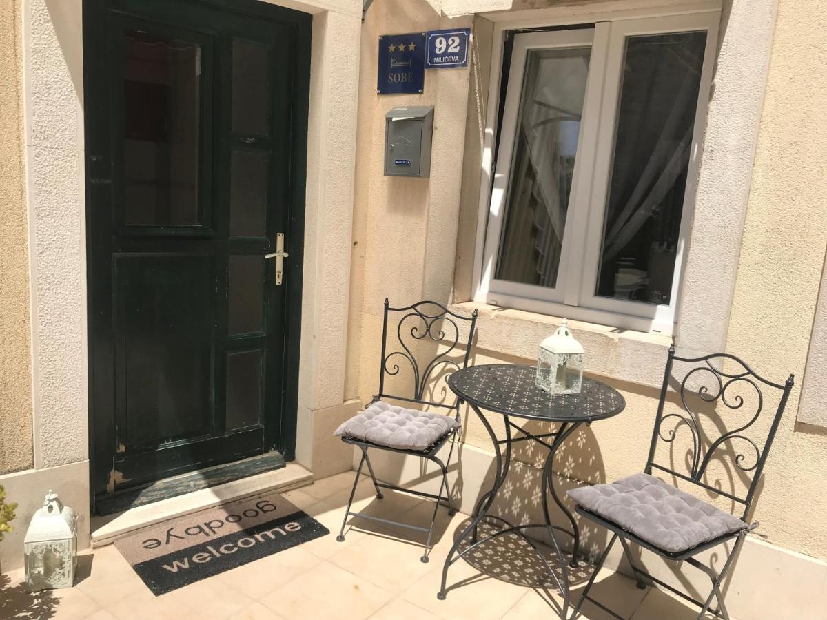 Guest House Vitaro Split Extérieur photo